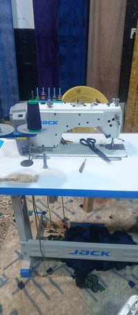 ئەم مەکینەو ئۆفەرە بۆفرۆشتن هەردوکیان بەشەرت 07511486593 مەکینەکە بای2...