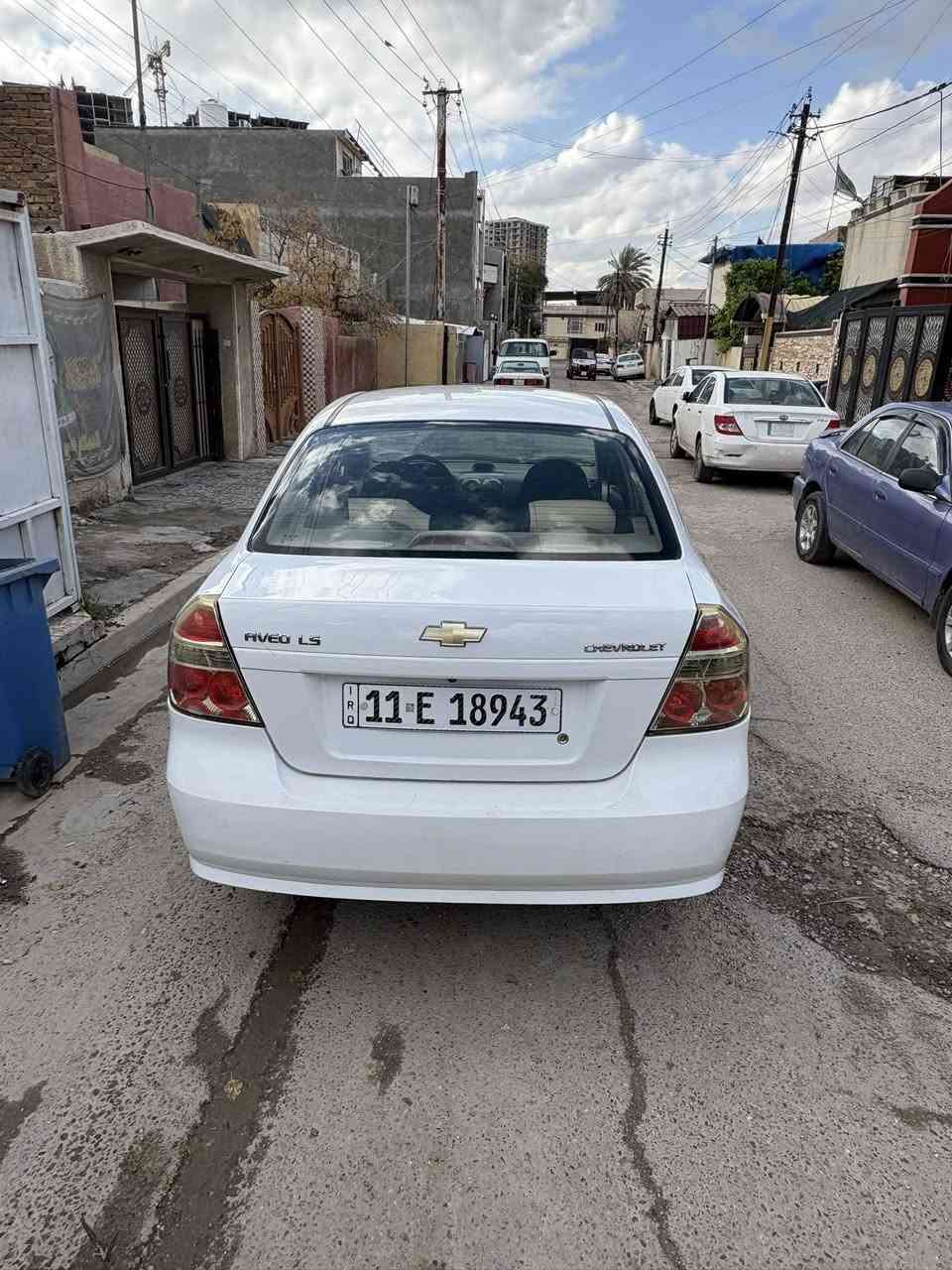 سلام عليكم اڤيو موديل 2011 خليجي عارضها 80 بغداد للتواصل ***********
