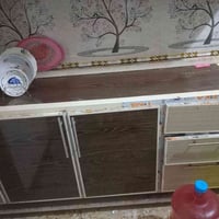 كاونتر • مستعمل • بدون سنك