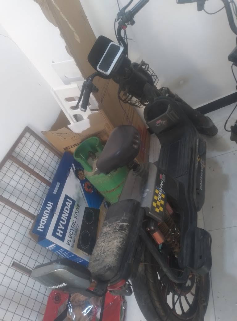 دراجه شحن حجم 20 نظيفه ومرتبه هيه وبطارياتهه شغل وطلع السعر 250 وبيها مجال للشراي وبلخدمه رقم الواتس اب *********** البصرة, العراق
