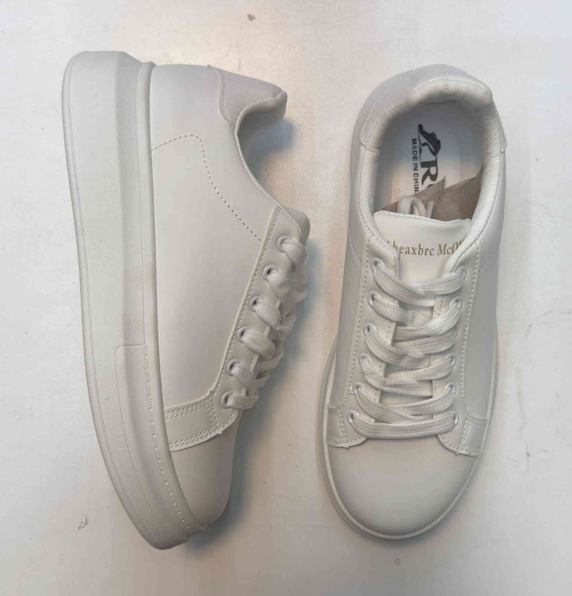 سلام عليكم احبتي اهالي مدينه بسمايه الكرام 🙋
كما عودناكم على كل ماهو جديد وحصري لدينا‼️
اليوم وصل الحذاء الرجالي ماستر كوالتي🆕
وبلالوان الجوكر اللي هو الابيض + الاسود 😻
طبي درجه اولى جلد بلكامل👟
ينلبس رسمي + كجول 🤵🏻 
قياسات 40-45  
يوجد توصيل اله كافه محافضات العراق🚚
يوجد توصيل داخل مجمع بسمايه الف دينار فقط🏛️
العنوان / بسمايه الشارع العام مقابيل بيت بيوتي مجمع الباشا للاحذيه


**إذا كنت صاحب هذا الإعلان وتريد حذفه لأي سبب، رجاءا أرسل رسالة إلى الدعم الفني**