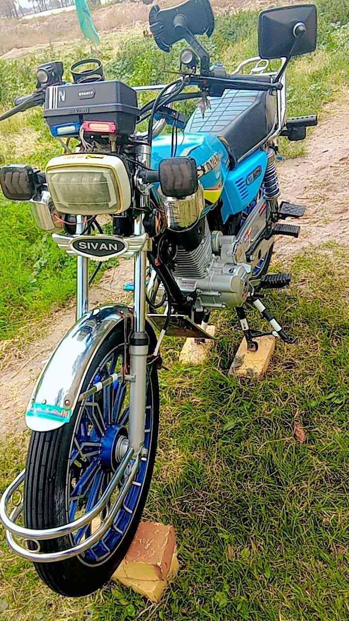 دراجه ناريه
سفانه موديل ٢٤
اوراق اصولي
كفالة عامه من حادث اوسرقا و اي شي 
السعر ٨٠٠☝بيها مجال 
العنوان الحمزة الغربي شارع الجمعيه 
الشراي يجي خاص


**إذا كنت صاحب هذا الإعلان وتريد حذفه لأي سبب، رجاءا أرسل رسالة إلى الدعم الفني**