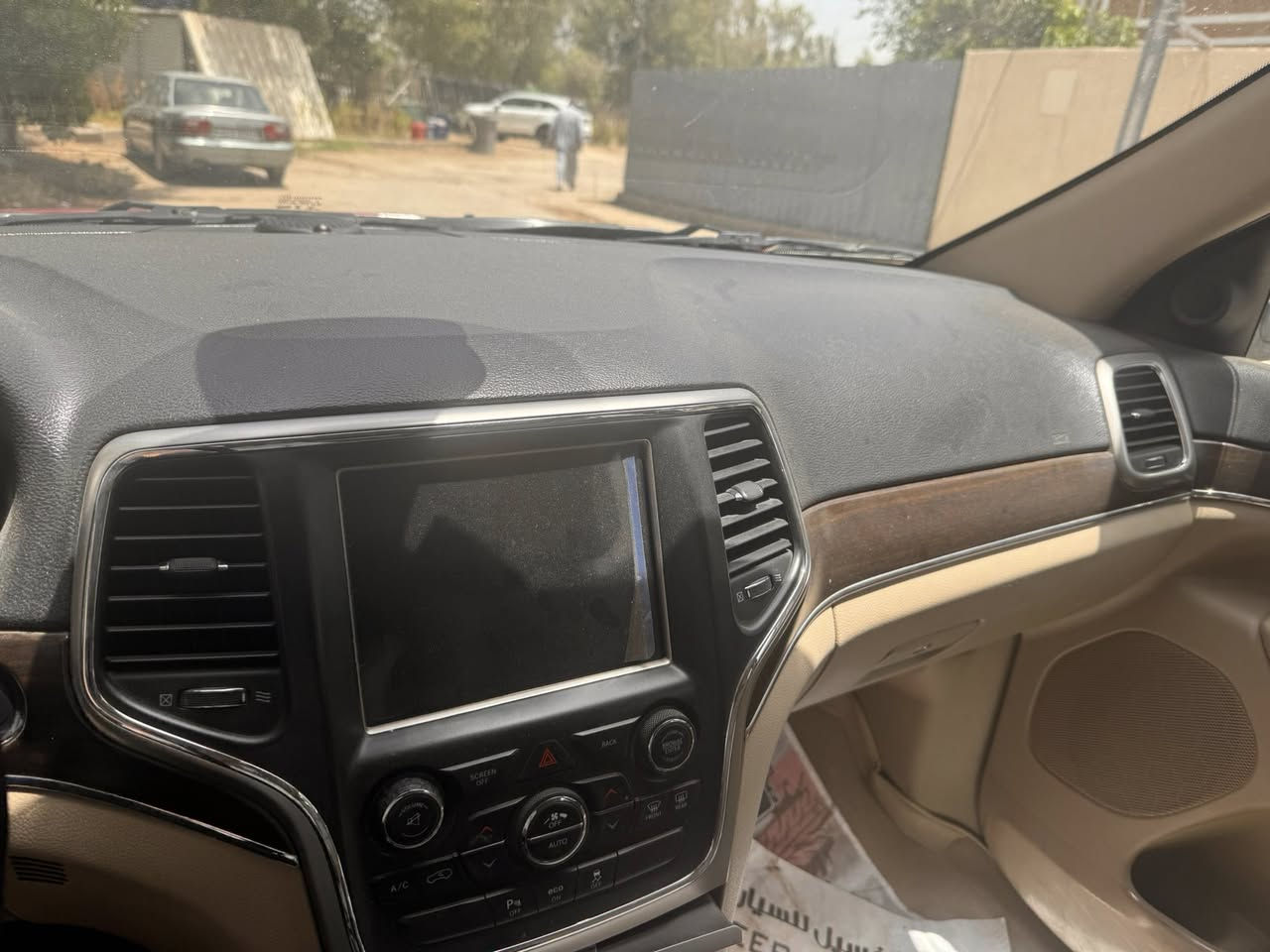 للبيع 🚘
جيب لاريدو خليجي موديل 2014
فول مواصفات – مكفولة
✔️ بانوراما
✔️ جكات
✔️ مواصفات إضافية عديدة
✔️ بحالة ممتازة
كشنات تدفئة تبريد 

للاستفسار والاتصال: 7732031088
