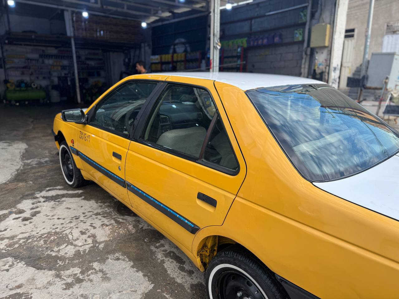 بيجو405 جاهزه حداديه تدفئه تبريد محرك  بيهه جاملغ خلف طخه بسيطه  السايق ب37 بيه مجال بسيط مكاني كربلاء السياره احله من الصور  ***********
