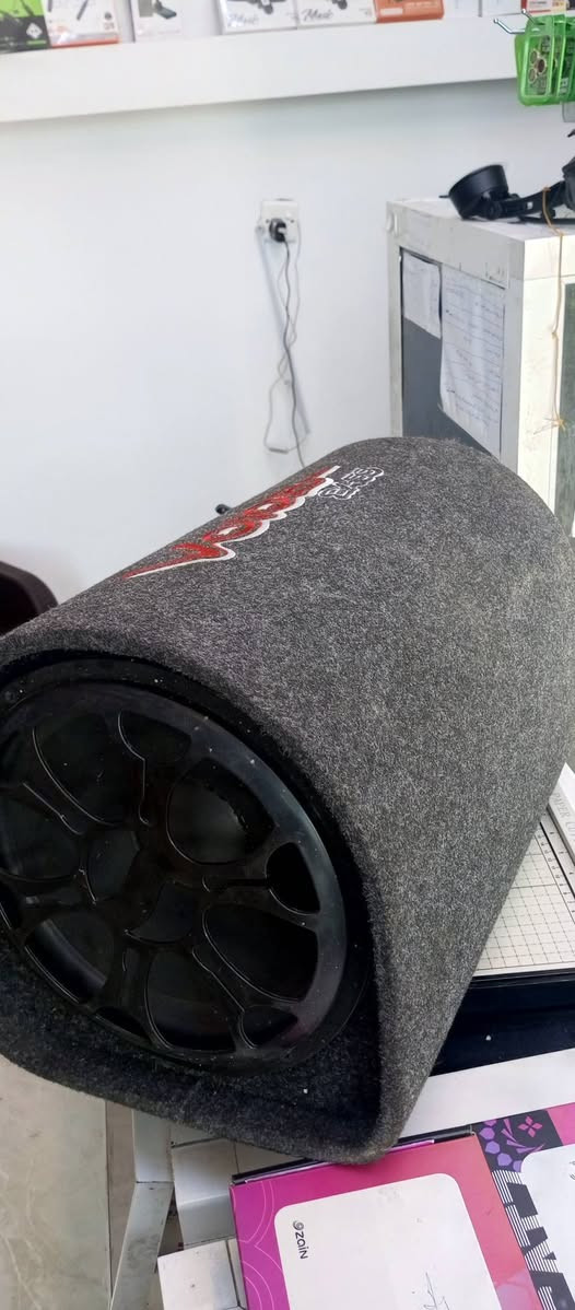 دمام  سياره  
يصلح لل ستوته 
صوت رهيب  مستعمل شي قليل 
سعر 40000وبيه مجال


**إذا كنت صاحب هذا الإعلان وتريد حذفه لأي سبب، رجاءا أرسل رسالة إلى الدعم الفني**