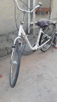 بيسكيل • دراجة هوائية • يابانية • اصلية • لون ابيض • كير حساس • بسكل •...