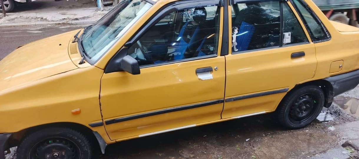 سياره للبيع سايبا رقم جديد دولي وهزه جديده تخم تاير وباتري جديد تبريد شغال بس بيه ركنات مصفر الهيئة مكان السيارة بغداد الحرية الأولى السعر 29 للتواصل مع صاحب السياره ***********
