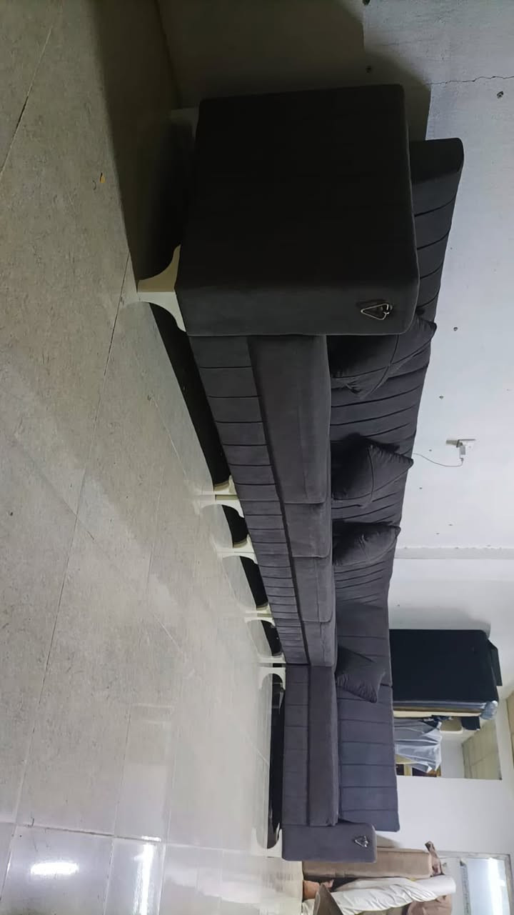 يالله تم وصول حاويه تخامه شرط النظافه 

العنوان الخضر وعندي خدمه توصيل 
استفسار اكثر مراسله الصفحه او الاتصال 
*********** واتس
