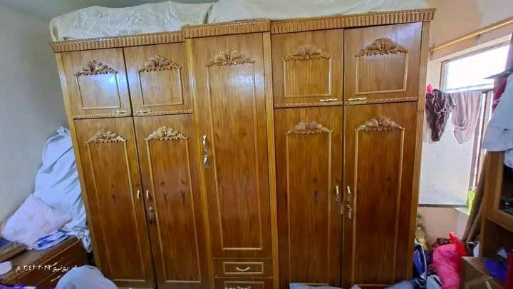 #بيع_مستعجل تخت وقنصور وميز تواليت
السعر 650 وبي مجال عنوان موصل حي الحدباء


**إذا كنت صاحب هذا الإعلان وتريد حذفه لأي سبب، رجاءا أرسل رسالة إلى الدعم الفني**