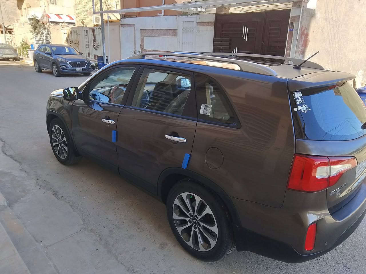 سلام عليكم سياره سورنتو موديل 2013 خليجيه سياره جاهزه كير محرك سته سلندر حداديه تبريد سياره فول مواصفات واحد على واحد سياره كفاله عامه سعر السياره 163 بها مجال بسيط العنوان كربلاء رقم الهاتف ***********
