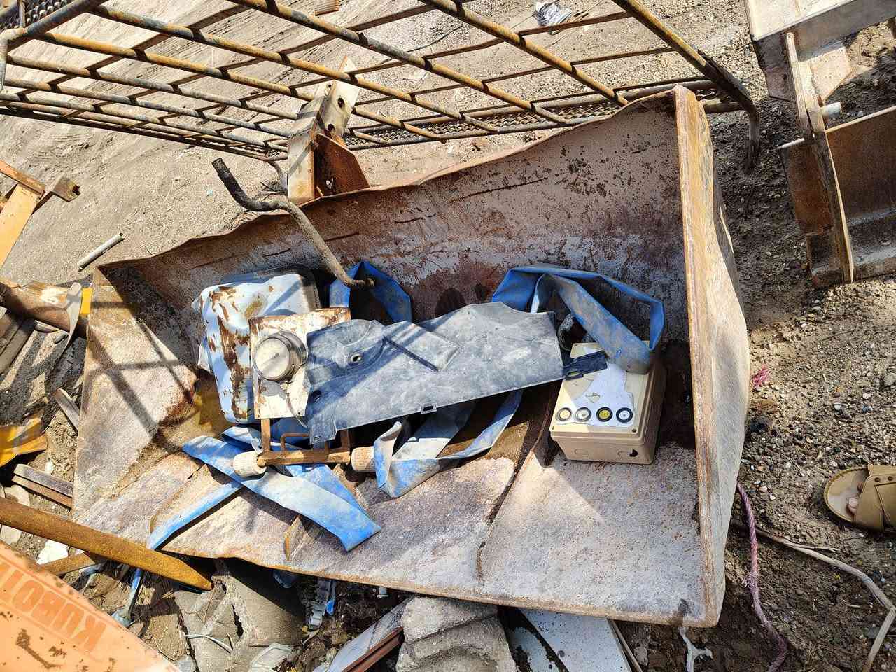 كابوته الحجم M6000DT
المكينه فياة اربع اسلندر سوبر
العنوان البصره
السعر 22 وبيه مجال
***********
