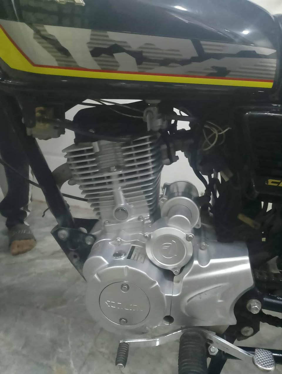 سيفان مديل 2024 مكينة 200 كفالة لابخار لانضوح لاتنقيص كهربائياتها كلها شغالة لايت عالي ناصي اشاير بكلايت هورن نكرة سلف دراجة حلوة ومرتبة
بنزات وتايرات جدد
اوراق كاملة سعرها 675 وبيها مجال قليل
مكاني بغداد الدورة متواجد خاص بكل وقت
👇
‏‪***********‬‏ هاذ رقمي بي واتساب هم
