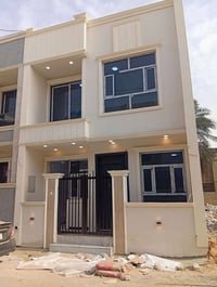 للبيع المكان الدوره مقابيل محكمه منطقه الكوخ قريب الشارع العام و المسا...