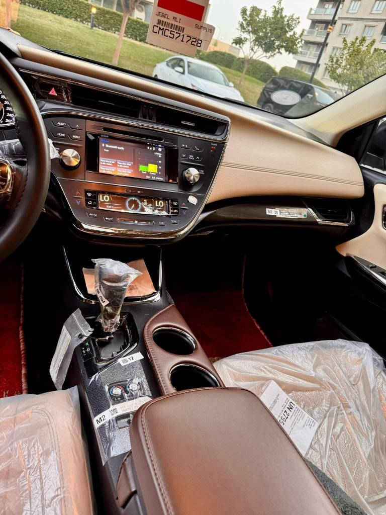 تويوتا أفلون ٢٠١٦ لمتيد
فول مواصفات
خليجي
٩٨٠٠٠كم 
بێ بۆیاخ بێ سارد
كلين بدون صبخ بدون بارد كلش نظيف
مكانها السليمانية 
***********
سعر ٢٥٨٠٠دولار مجال السليمانية, العراق
