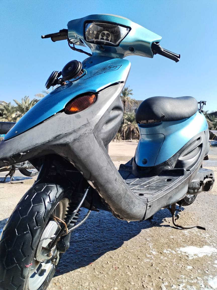 السلام عليكم
بيجي مفتوحه مجفتهه قبل ١٠ ايام بيهه صوت كرنك نكره سلف كهربائيات شغاله تواير جدد كفرات تايون كابريته تجاريه دراجه فقط صوت كرنك باقي كله شغال شاصيه حلو كلش ونضافتهه كلش نضيفه السعر  ٣٠٠ مع المجال مجالهه ٢٥٠ الشراي يتصل *********** اذا مو شراي لاتعبني وتنطي وعد وجذب
