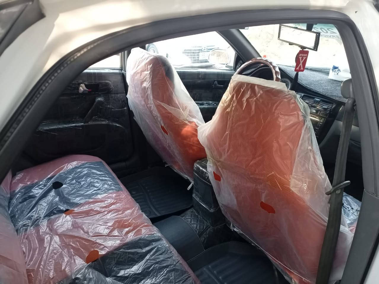 السلام عليكم اوبترا 2010 مؤسسه سياره اوتوماتيك جديده السعر 65 ***********
