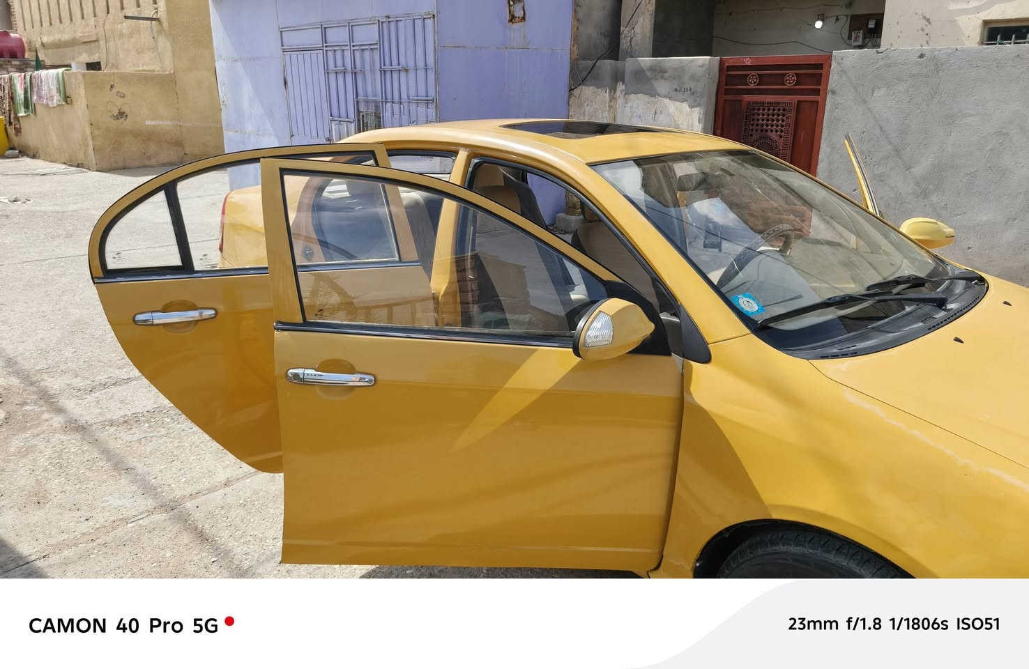 سلام عليكم 
سياره ليفان 620 
موديل 2013
سياره نظيفه
رقم واسط 
غير متواجد على فيس بوك اللي يحب 
يتصل على هذا الرقم***********
