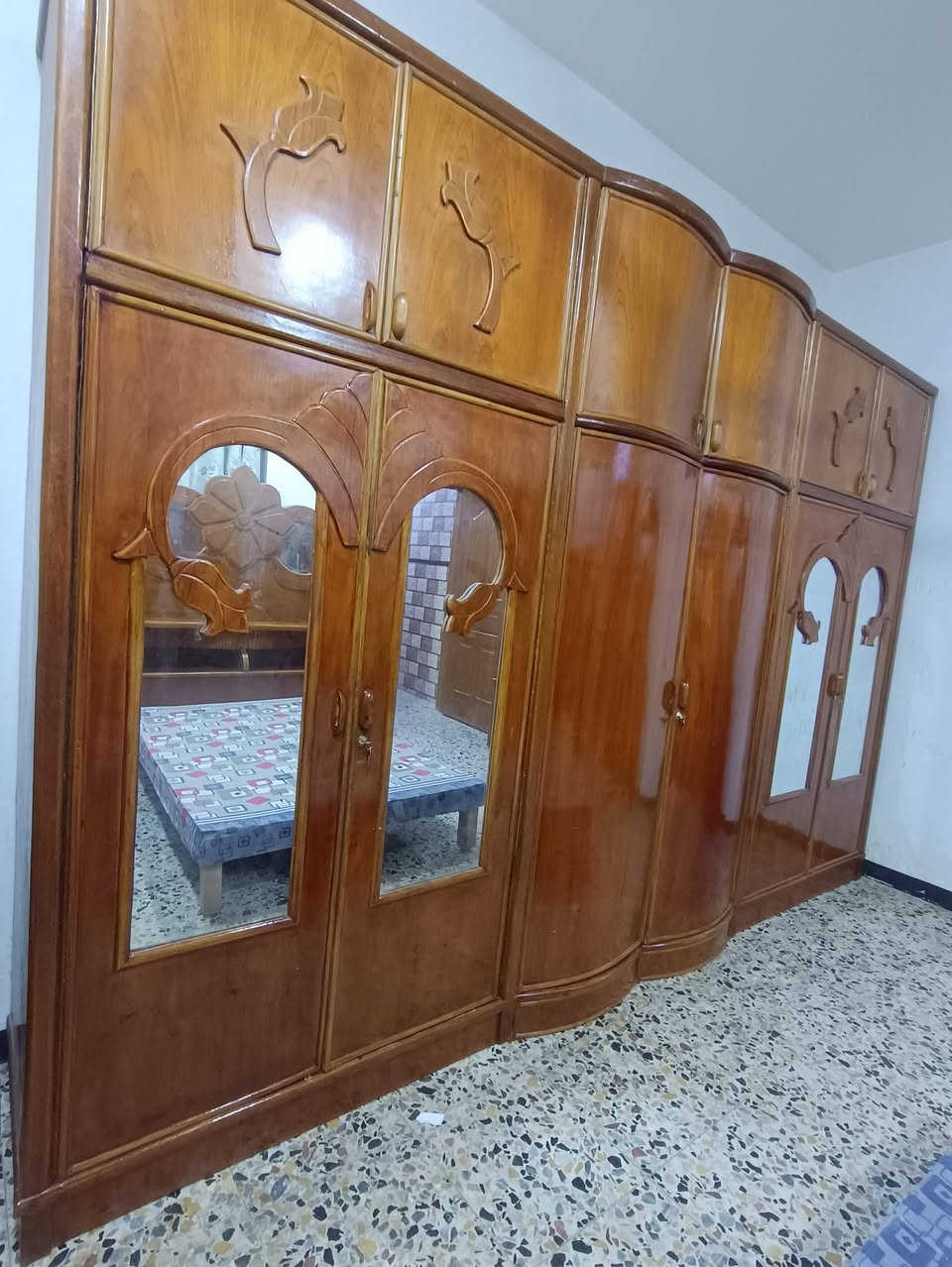 غرفه تسكام صاج داخل خارج السعر650مكانها حله شارع 80الشراي يتصل ***********
