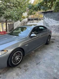 ‏F10  2016 535  تيربو  ماشيه 133 الف كيلو حساسات امامي خلفي كامره خلفي...