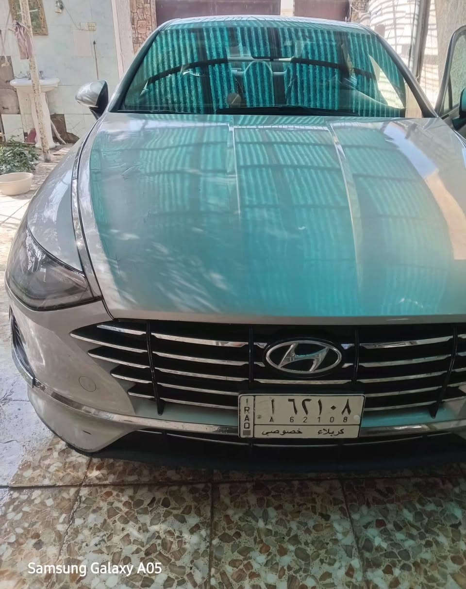 السلام عليكم
سوناتا 21معوقين 
أقل من سنتين تصبح حره 
قطعتين صبغ 
وارد امريكي 
تحكم ستيرن 
شاشه كبيره 
كامره خلفيه 
مثبت مسار 
4 انظمه قياده
سايد بريك كهربائي 
محرك GDi
محرك كير مكفول 
رقم كربلاء 
ماشيه 71الف
رقم الهاتف ***********
