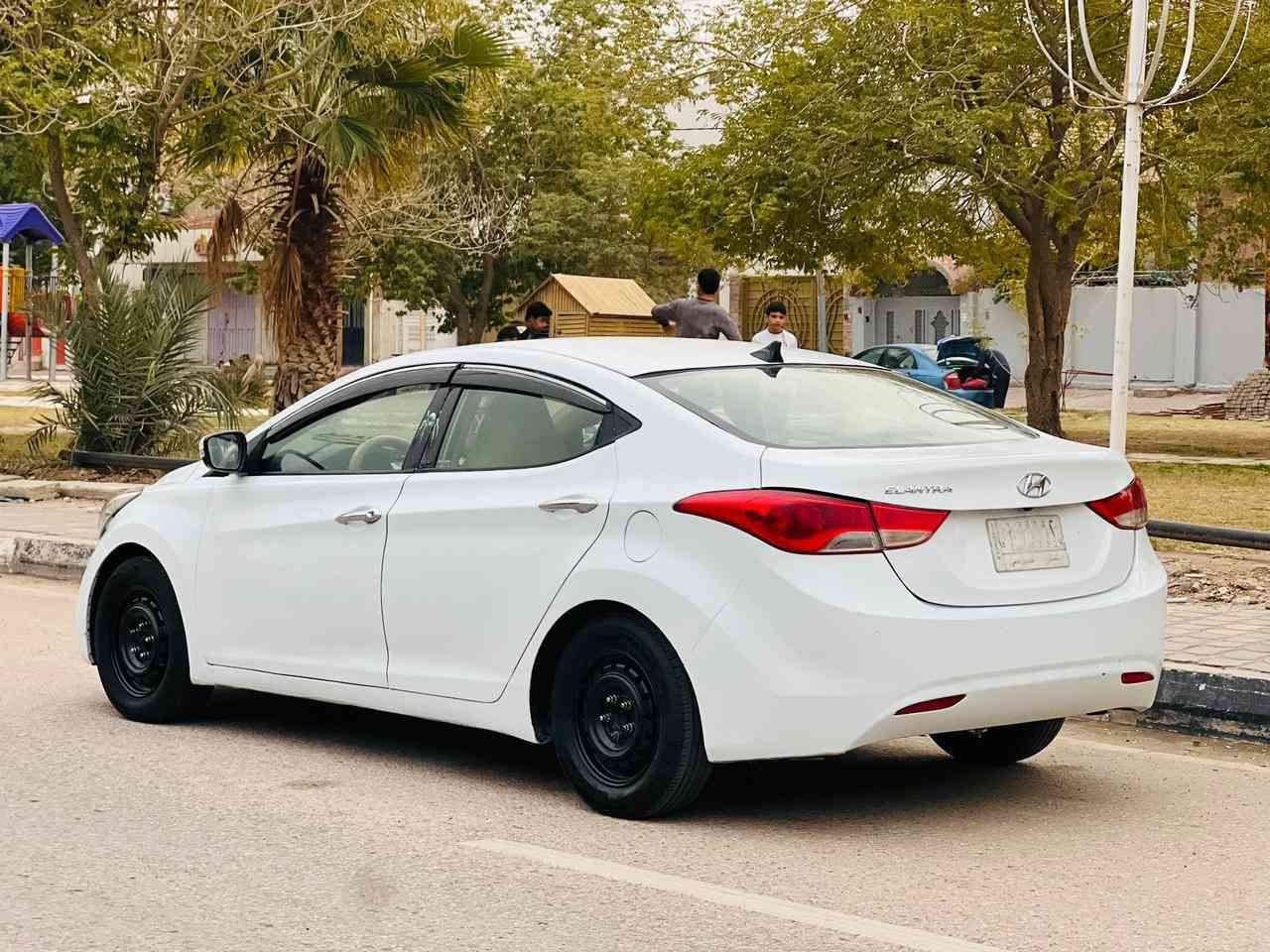 السعر88 قابل للتفاوض
السلام عليكم (تم اعادت النشر بسبب الوعود الكاذبه) للبيع هونداي النتر مديل 2014 وارد خليجي بيه صبغ جماليه فقط مكينه كير حداديه تخم تاير تبريد ثلج المواصفات فتحت صقف تحكم استيرن شاشه جبيره حساسات خلفيه مشروع وطني تحويل ثاني يوم راعيه جاري  السياره جديده وجاهزه من كلشي مكينه 1800 دوش مكان السياره كربلاء الستفسار اكثر عل رقم ***********
