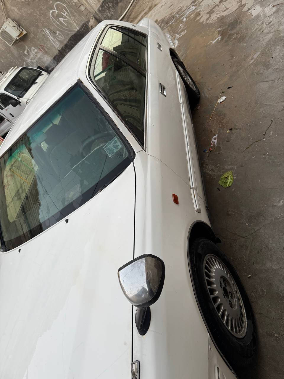 من رخصت الادمن سياره راس الثور تكم مكفوله كفاله عامه كير ومحرك تخم تاير تبريد ثلج لايت زنون سياره كفاله عامه بيها ظربه خفيفه وره رقم ذي قار مصبوغه صبغ عام السعر 75وبيها مجال الرقم ***********المكان ناصريه جبايش
