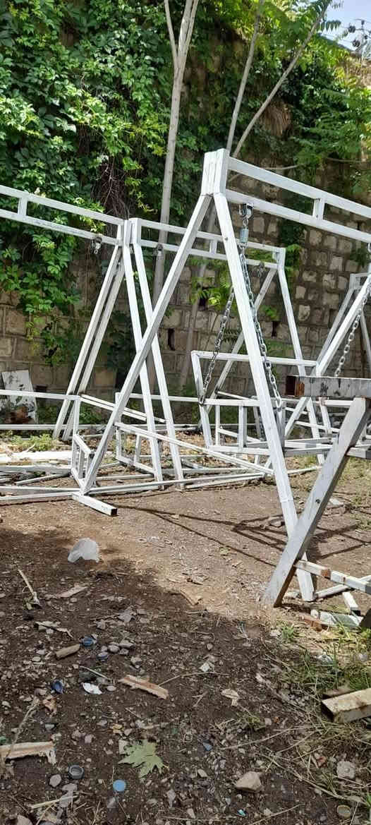 حداده سفري-اربيل شغل سقايف ومراجيح ومظلات ومحجلات وكافة انواع الحداده للتواصل ***********
