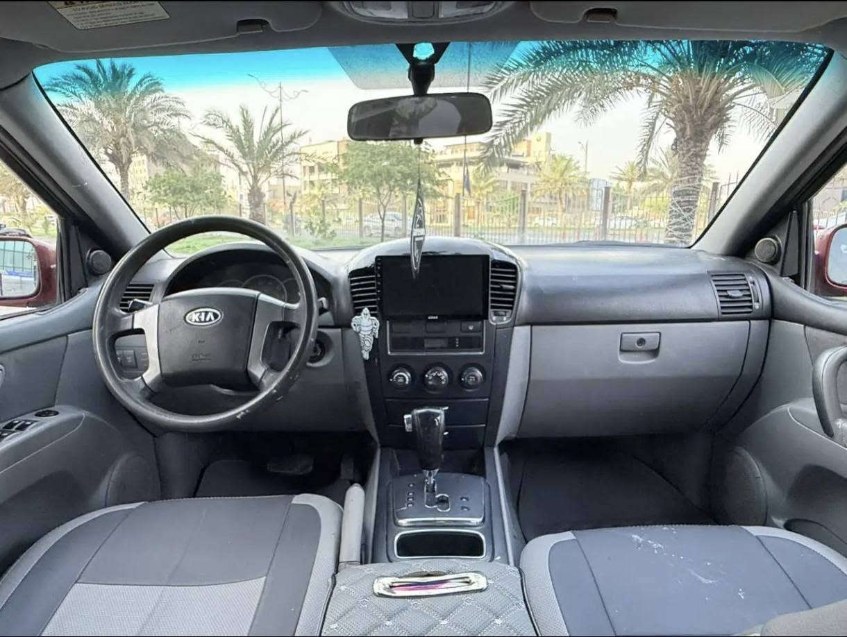 سورنتو 2007 خليجي
محرك v6 فور ويل
 شاشة كامره تبريد حداديه
 السيارة جاهزه بدون اي نقص
بيه صبغ جاملغ امامي فقط
مكاني واسط السعر90$
بيع او مراوس 
‏‪***********‬‏
