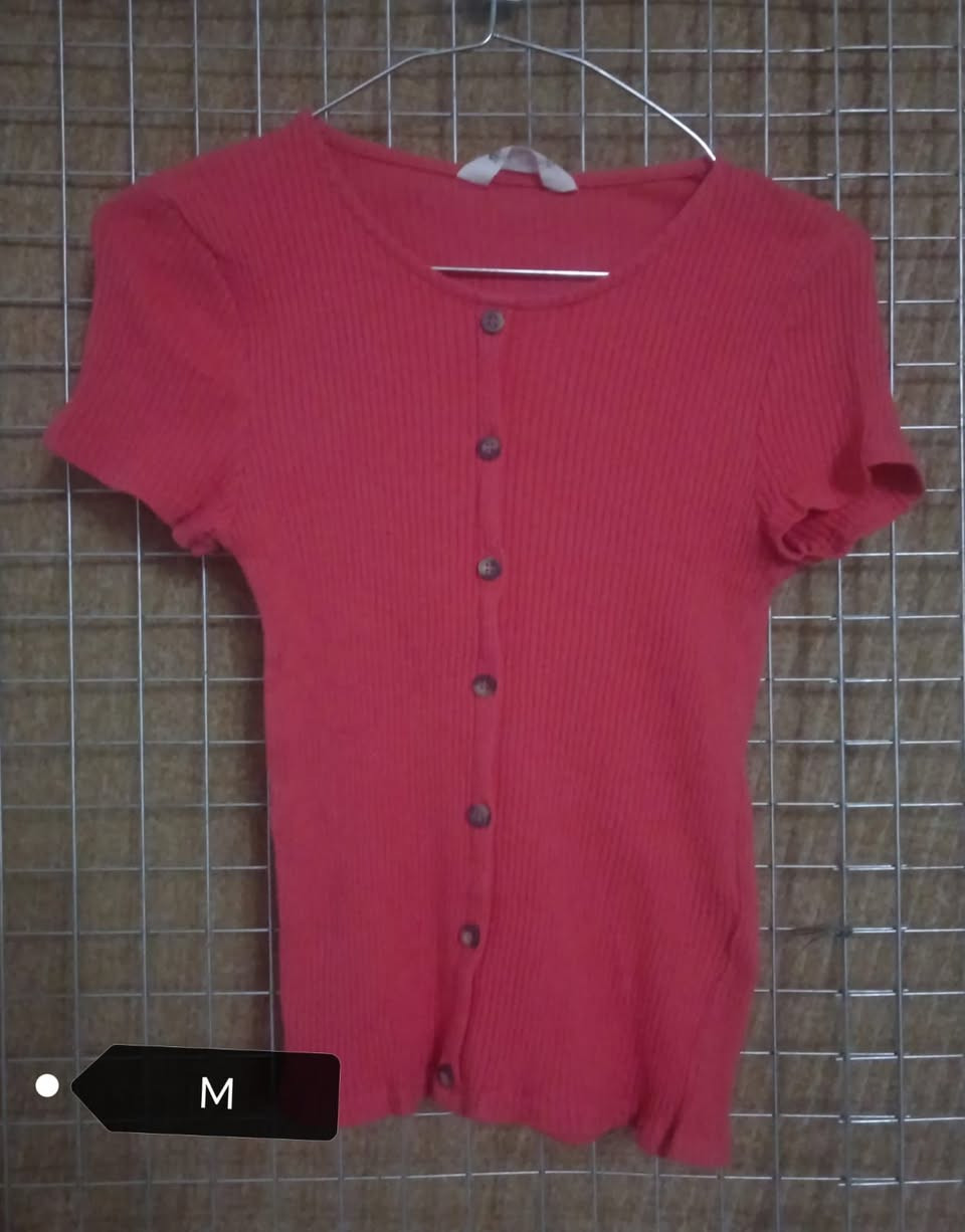 على الف التشيرت
نسائية بناتي
الخامه زبده وفانيله
انواع القياسات متوفره
متوفر موديلات وقياسات 
توصيل متوفر
على الفحص
صور الموديلات بالاستوري
بالف دينار فقط


**إذا كنت صاحب هذا الإعلان وتريد حذفه لأي سبب، رجاءا أرسل رسالة إلى الدعم الفني**