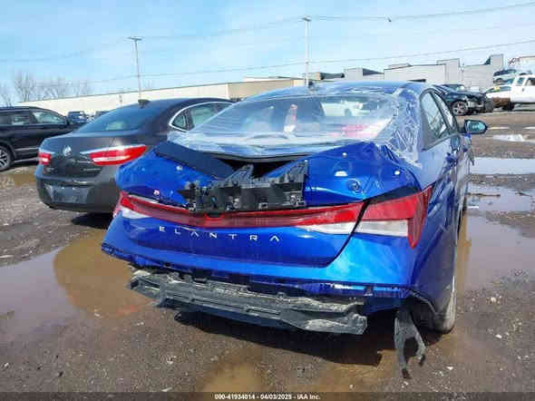 ماشيه ٢٠ ميل 

بعدها بترابها 

لون مميز شاشة دجيتل 

داخل رصاصي 

بنيد كبس‼️

ايرباكات سليمة 

ليبل واحد شبرين صبغ بلجاملغ والبنيد والدوسة

وبارد بقبق الجنطة فقط !!!

لا دواخل لا ايرباكات لا شواصي لا لغود لا رصعات لا شخوط كله مكفول سونار 

السيارة مابيها اي قطعة تبديل كله بلادي 

مواصفات عادية se 

سيارة بعدها لوك كلشي ممبدل وملعوب بيها ليبلاتها كلهن موجودات 

فقط جاملغ وبنيد رجعن حار ونصبغن وقبغ جنطة تعدل شوية 

السعر 150$$$

السيارة مكفولة مكاني بغداد الشعب الاسواق المركزية بدون رقم ابيع 

رقمي للاستفسار 

***********
