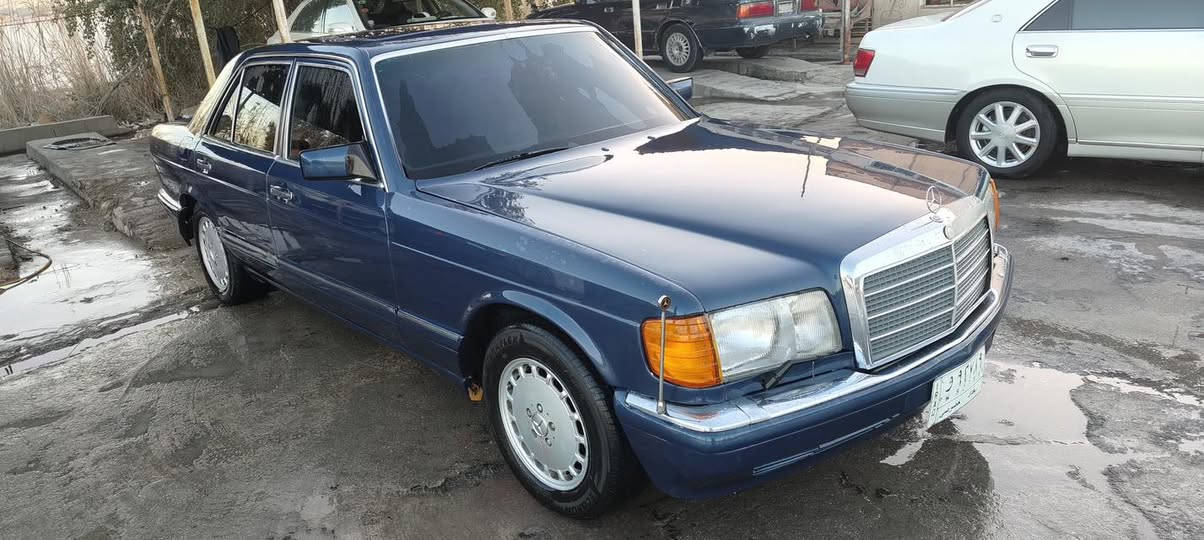 السلام عليكم
جامبو 1991 300SE بلادد
مكينه وكير بلاد هسه شادهم
تخم تاير جديد
حداديه جديده
منظومه بانزين كامله جديده
عنكبوت جديد
دبل فيت بم 
اريل كهربائي
دبل مروحه 
تحويل ثاني يوم 
السعر 68 وبيه مجال بسيط 
مكاني بابل ***********
