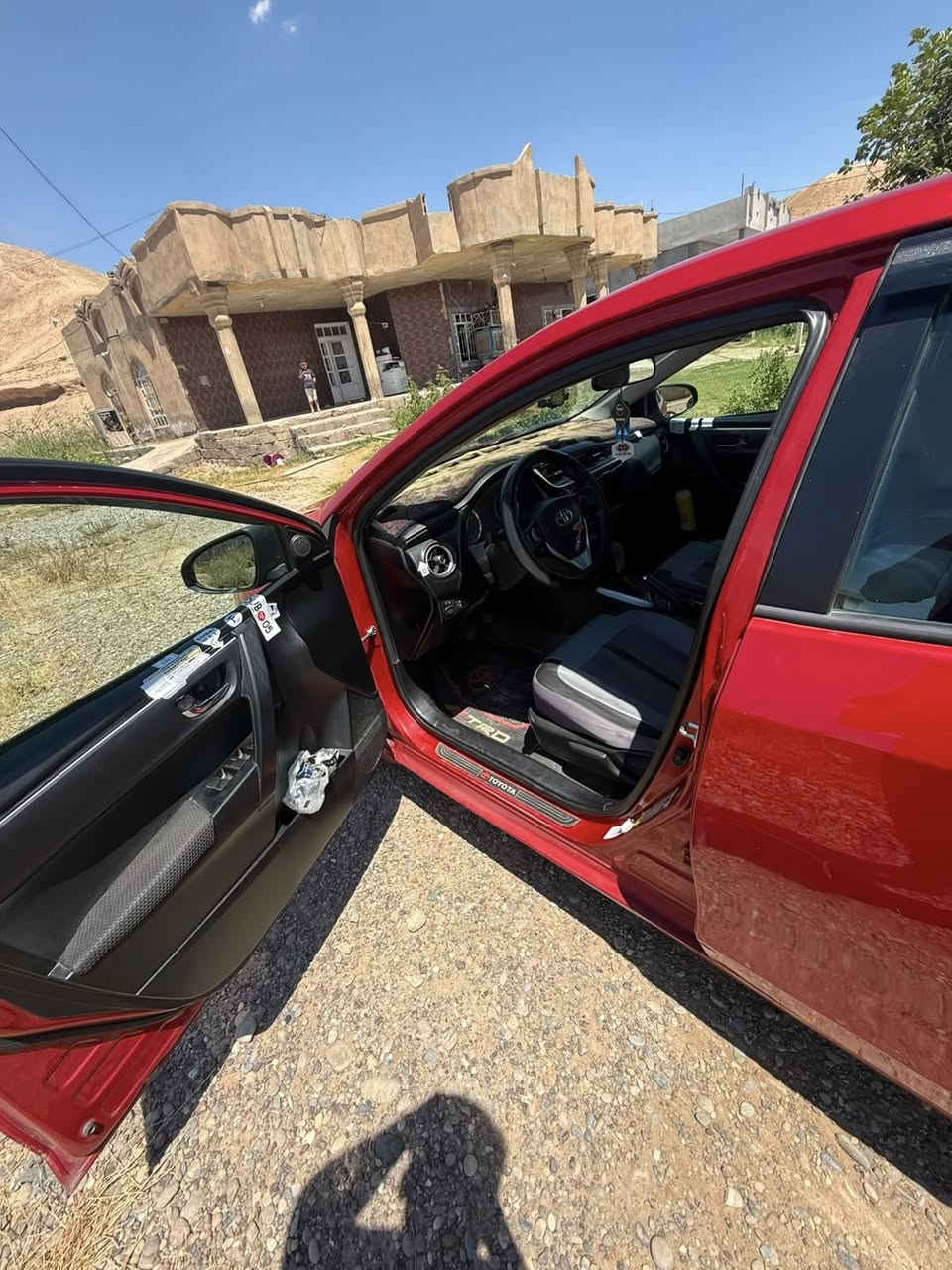 السلام عليكم
🔻‏🇯🇵Toyota Corolla

🔴موديل 2017 

🔴وارد امريكي 🇺🇸

🔴رقم سليمانيه 

🔴فئة LE

🔴نص فول السياره

🔴 محرك 1.8

🔴باتري جديد

🔴صدر امامي والصدر الخلفي جديد 

🔴محرك وكير بلاد مامفتوح

🔴منظومة تبريد كورلاه2023 تبرد ثلج 

🔴منظومة بانزين  /  جديد

حادث اربع قطع

[السياره بدون دواخل بدون لغود ولا شواصي ولا ايرباك )

🟥(السياره على البلاد
) (بدون ايرباك)

📍العنوان كركوك الحويجه …

التواصل‭0780 066 1529‬ 🤙🏻 

سعرها 106وبيها مجال للشراي
