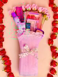 بوكي مكياج • ورد وردي • توصيل محافظات