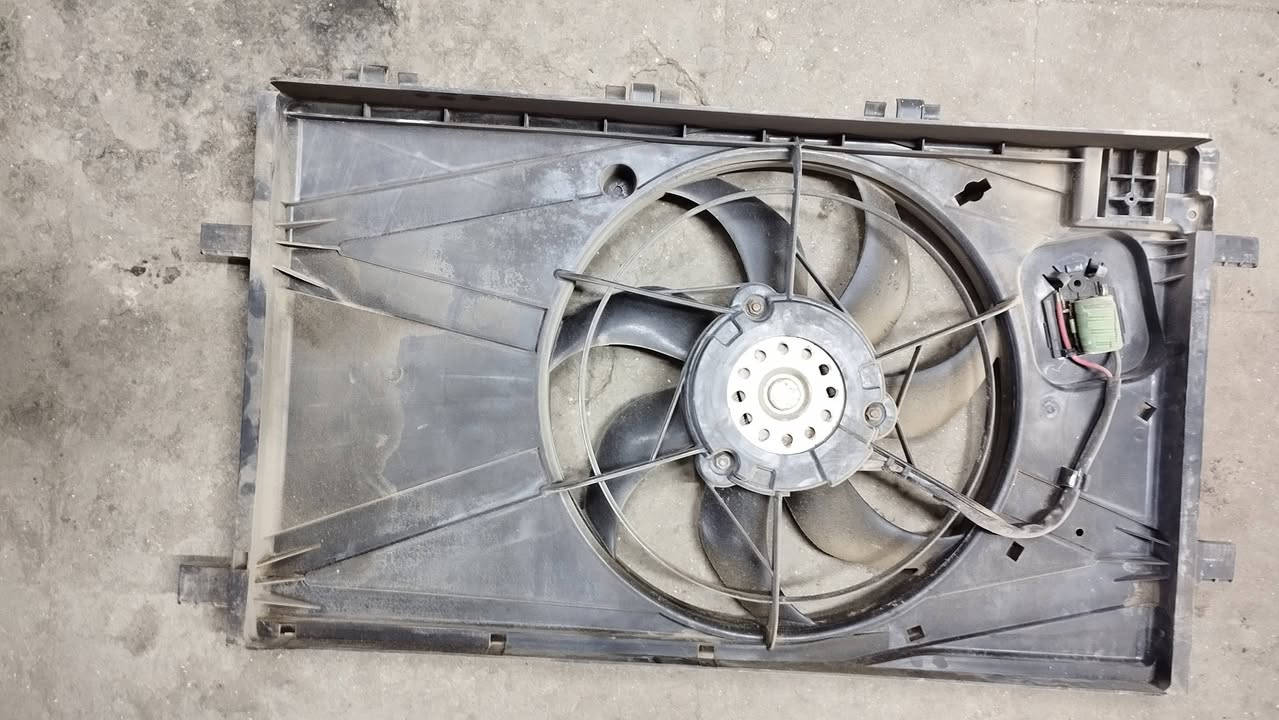 متوفر مروحة ماليبو كاملة اصلي تفصيخ و نظيف اخو الجديد من موديل ٢٠١٣-٢٠١٦ الشكل المقدس
السعر 100$

***********
