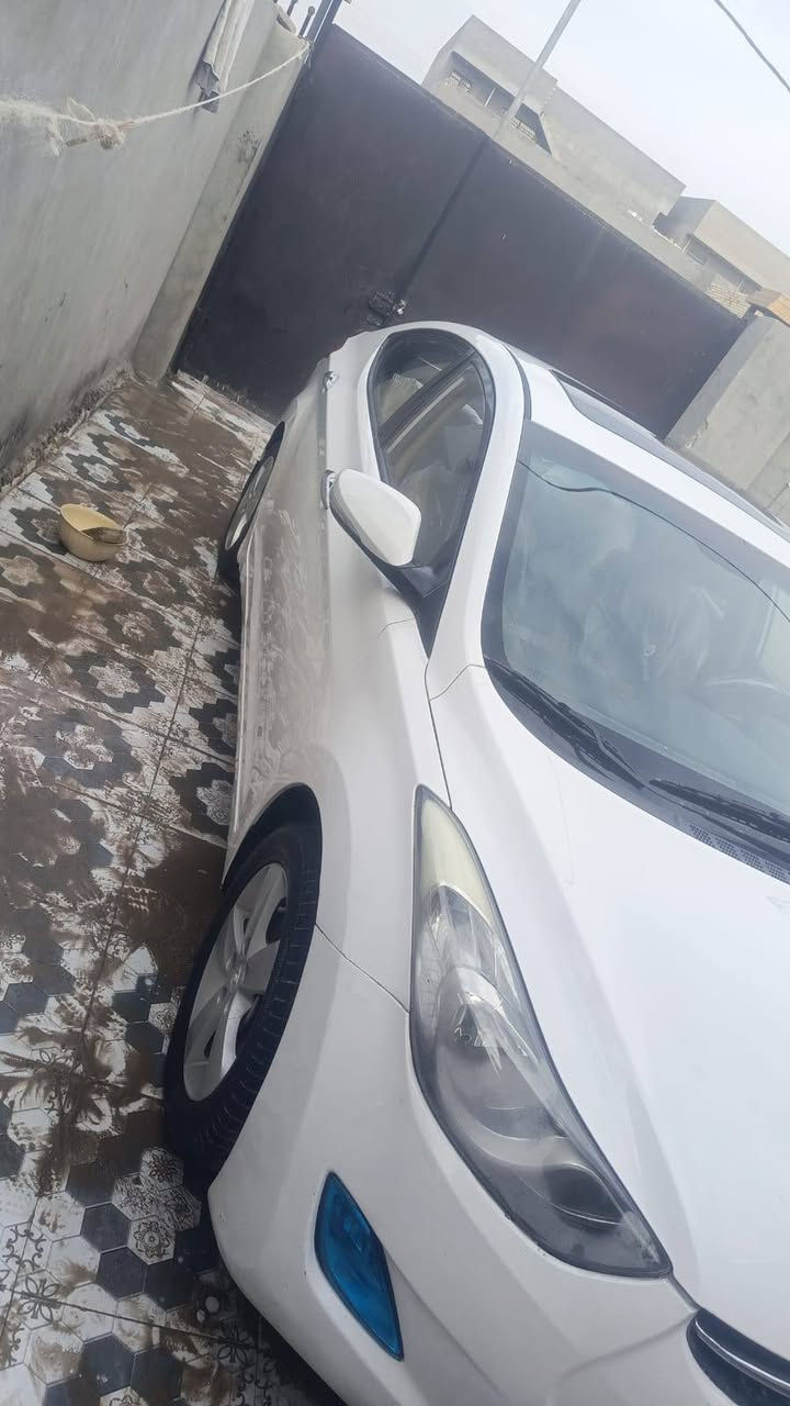 السلام عليكم ورحمه الله وبركاته
بيع النترا خليجي  للبيع موديل 13 مكفوله السياره سونار كدامك بالمنشور اربيل الماني جاهزه من كلشي تخم تاير حداديه جديده تبريد ثلج باتري جديد مكينه وكير مكفول 
فول السياره 
فتحت سقف 
اشاير مري 
تحكم 
شاشه 
مكينه 1800 
مكان السياره بابل ‏
السعر 115 وبيه مجال 
‪0773 648 0067‬‏
