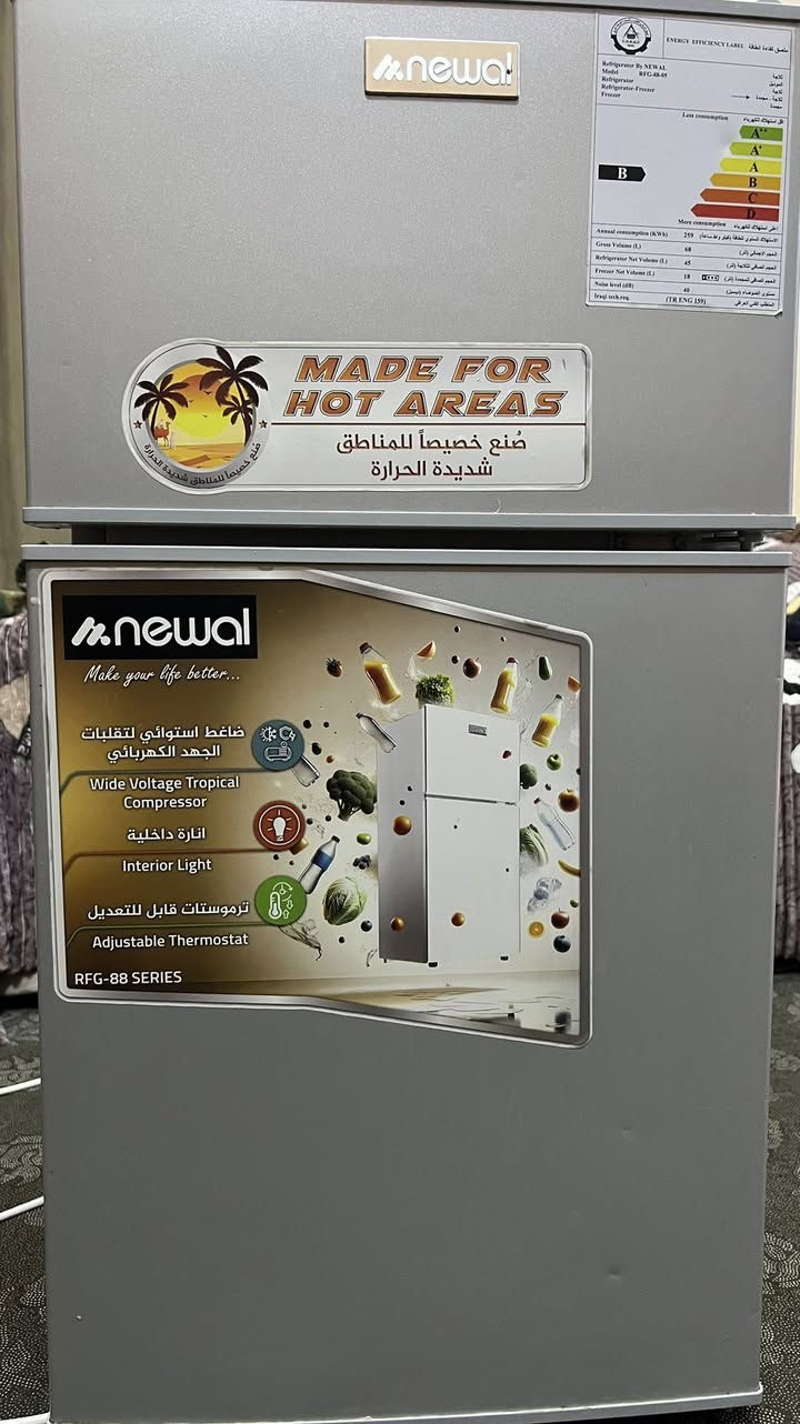 ثلاجه جديده مستعمله شهر واحد للبيع للتواصل ***********
