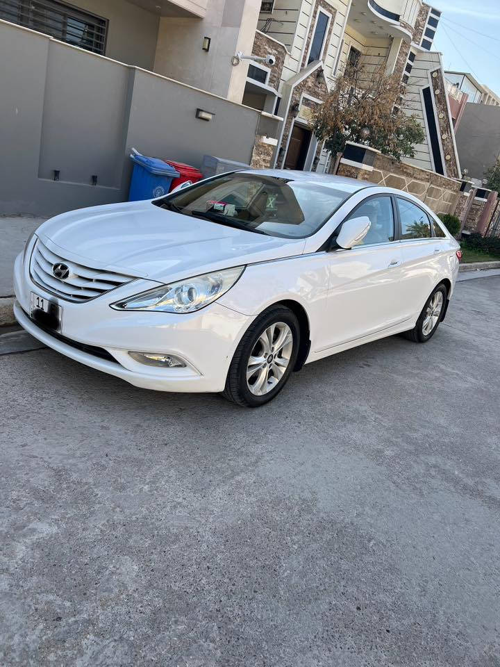 السلام عليكم  سوناتا موديل  2013 موصفات شركه عامه للسيارات مكفوله من الضربه وصبغ السعر 135 ورقه *********** سكن بغداد
