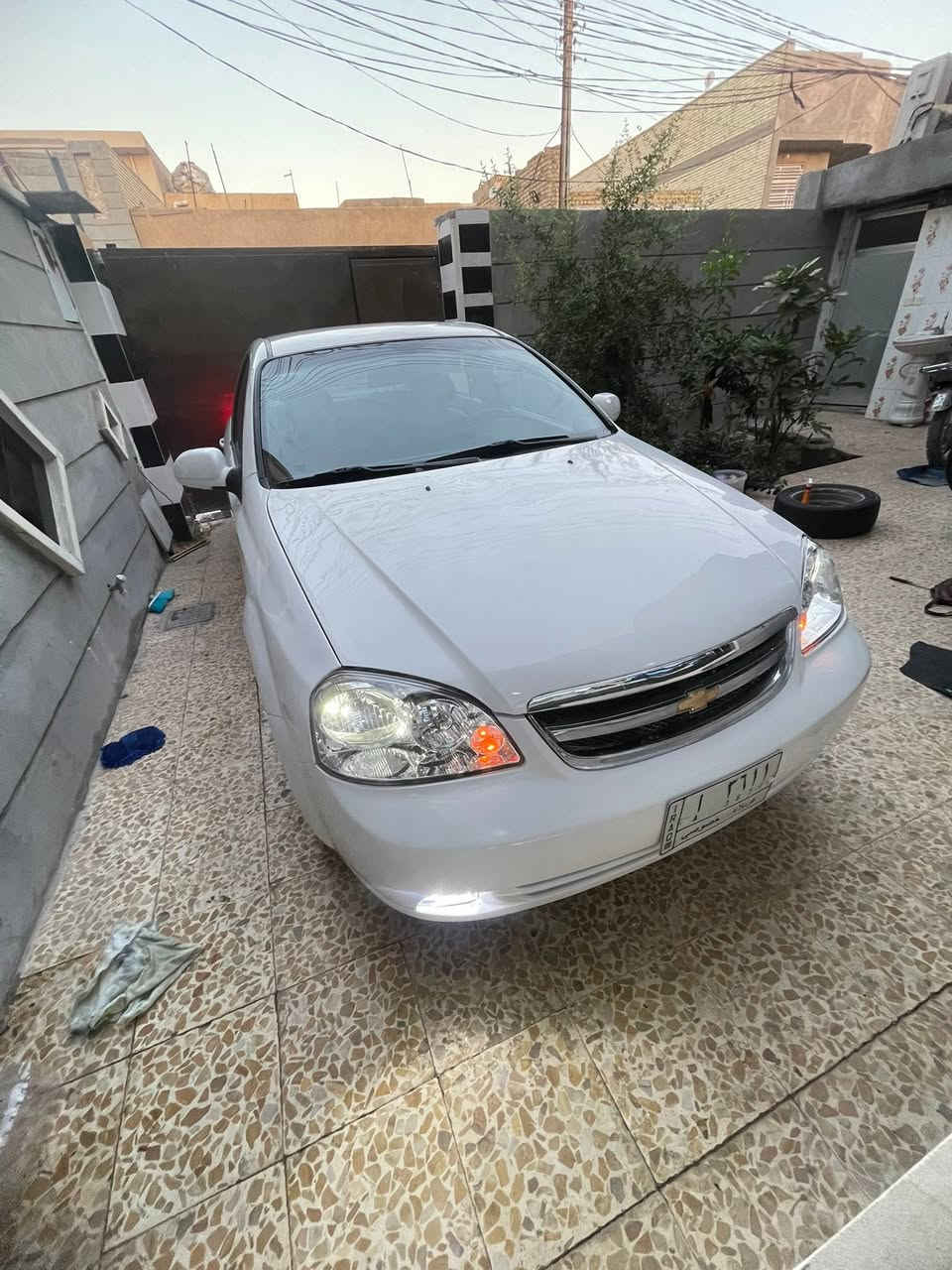 أوبترا 2005سياره نضيفه استخدام شخصي مكينه كير حلوات بيها رشات صبغ ماشيه 200000الف كير اوتو السعر 62وبيها مجال  ***********.   رقمها كربلاء مميز
