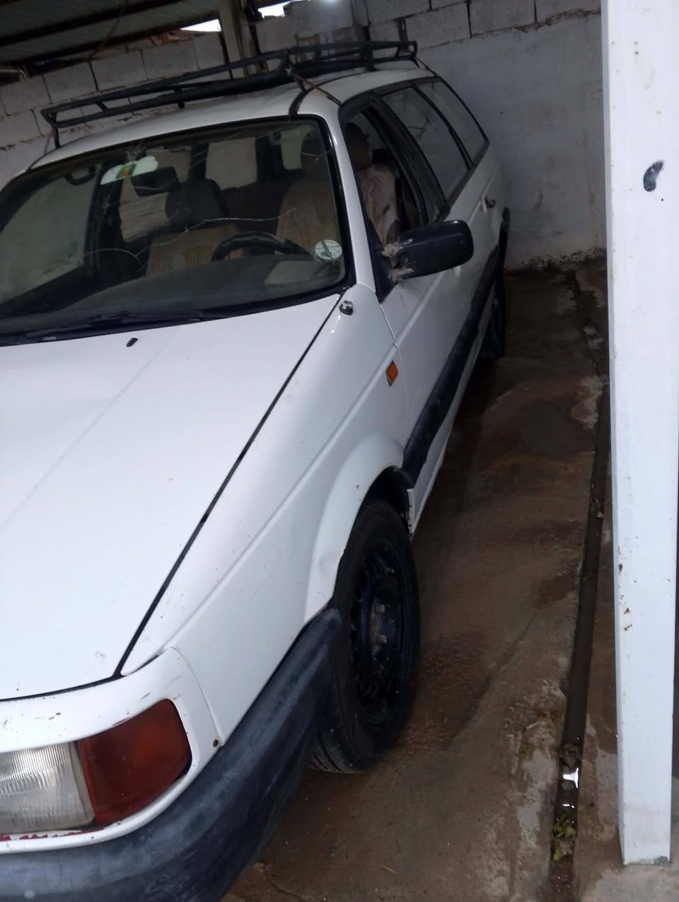 السلام عليكم.     للبيع او المراوس حسب القناعه  السعر 17 وبيها مجال للطيبين
كولف موديل 91  كير عادي مكينه نضيفه 
رقم انبار سنويه كارتونيه  تحويل مباشر 
يرادلها ترتيب شويه يعني يدات بوب وترتيبات بسيطه 
تراي ناعم 
العنوان الرمادي ال سبعه كيلو للاستفسار هاتف ***********
