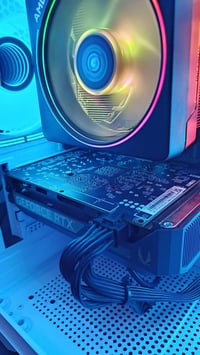 كيس • R7 3700X • RTX 5050