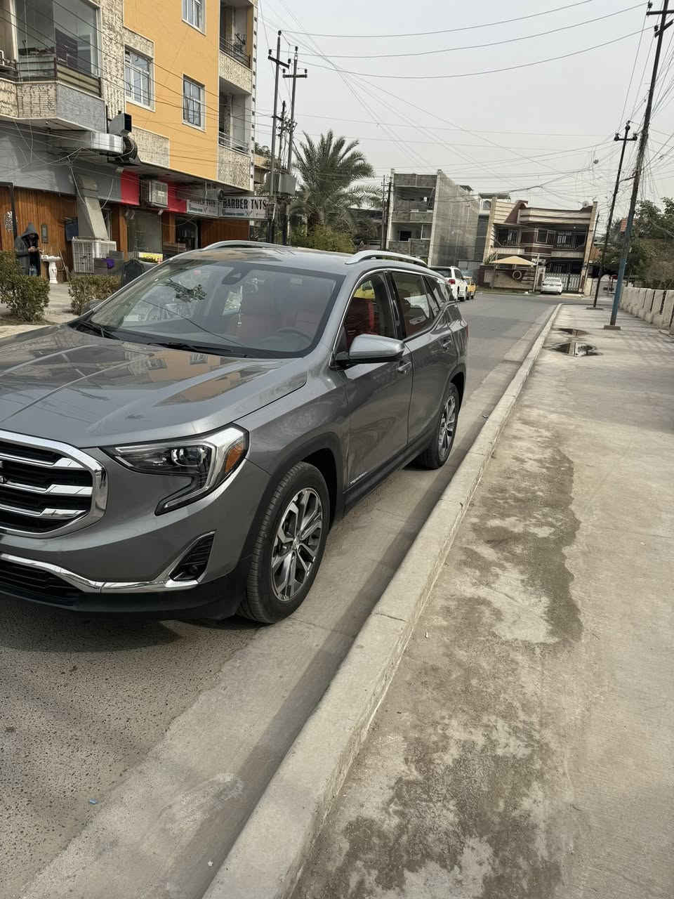 السلام عليكم
جي ام سي تيران للبيع
مواصفات slt
موديل 2020
محرك 2000 المرغوب
ماشية 53 الف
مواصفات 
فوول رادارات
توقف ذاتي 
خزن مقاعد 
تدفئة كشن
بدون ارباك
داخل جلد
فوول تحكم ستيرن
وبعد هواي مواصفات
حادث خلفي بجم كبس بيه صبغ شويه بالجنطه
بدون شواصي ودواخل وصور الحادث مرفقة
مكانها بغداد العامرية
السعر 19200 دولار 
للاستفسار ***********
