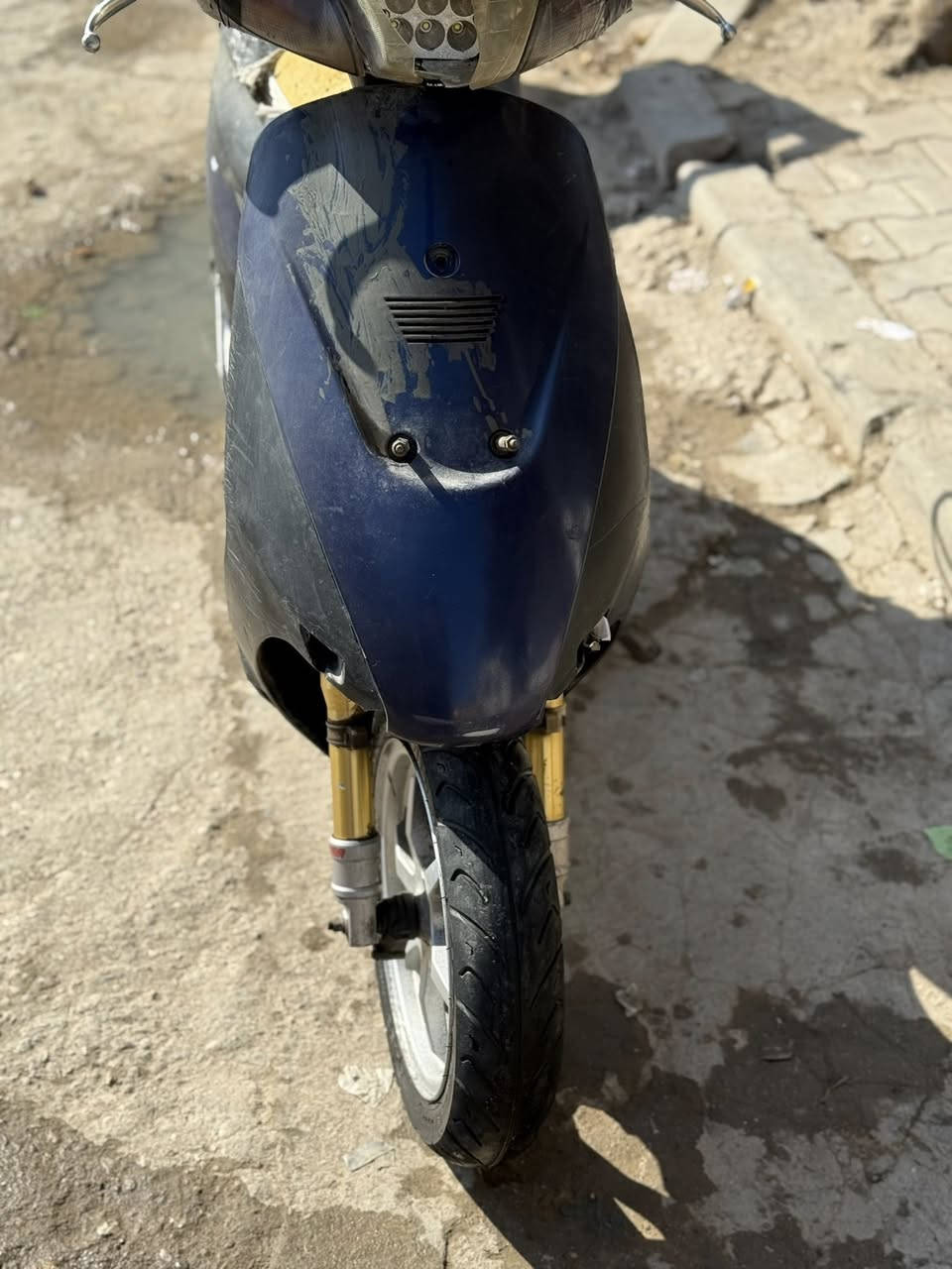 دراجه سازوكي حجم 12 العاليه دراجه شغاله وما بيها شيء بس اشوي يرادلها ترتيب تايرات جدد ول مشي مالتها حلوو السعر 300 وبيها مجال 

الاتصال ع رقم ***********
