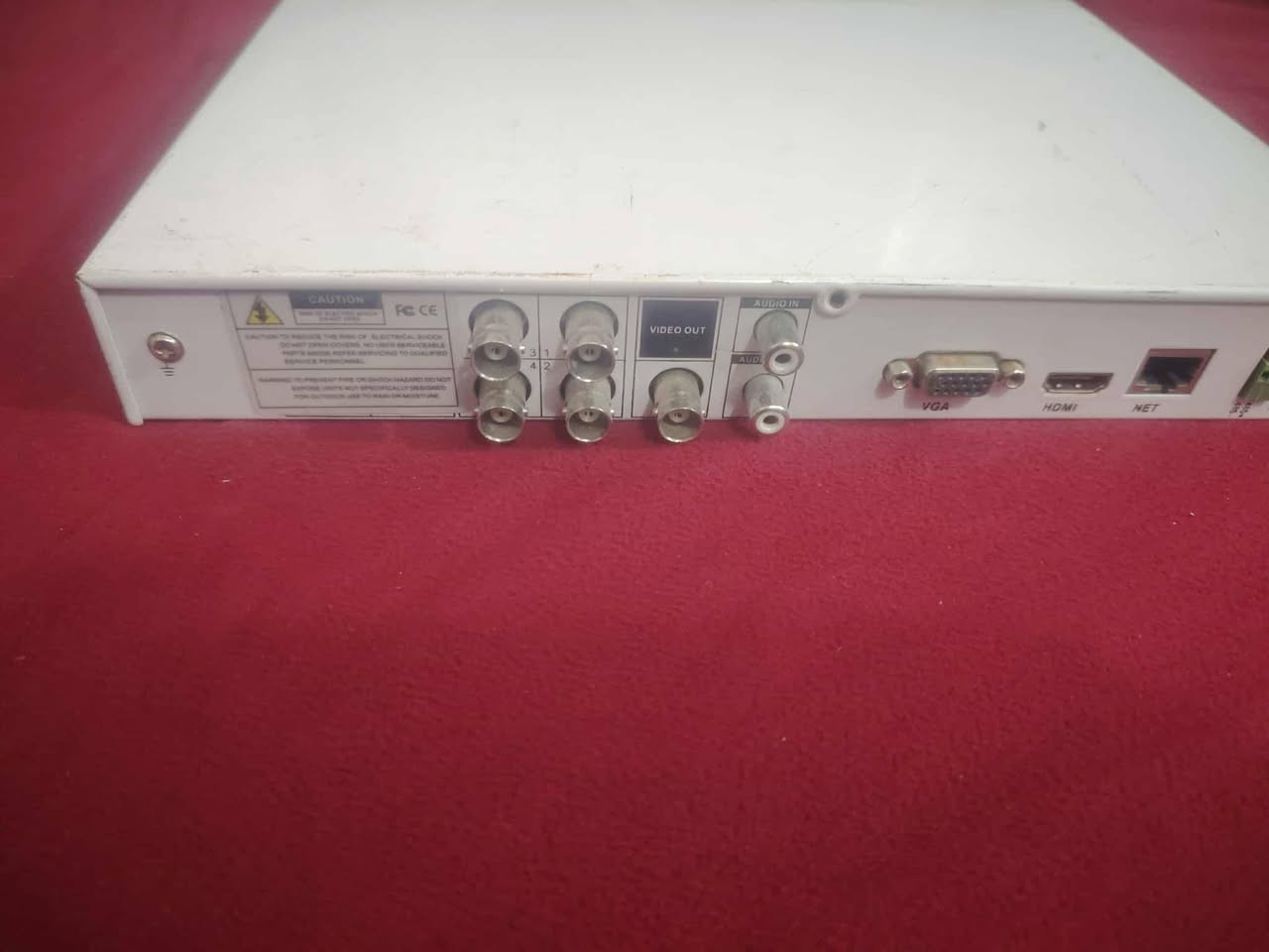 للبيع كامرات مراقبه مكانهن كوفه شارع ميثم التمار قرب دور الحوزة مقابيل مجمع الجنابي ***********
