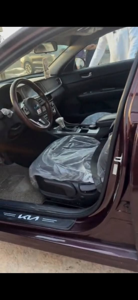السلام عليكم ...
للبيع كيا اوبتيما موديل ٢٠١٩ لون كرزي 
رقم بغداد بأسمي تحويل ثاني يوم سياره بيه قطعتين من امريكا فقط رش بدون دواخل سونار مرفق مع الصور  سياره ليبل واحد وبجم كبس جاهز من كلشي كير مكينه حداديه تبريد جاهزه للأخير  (السعر ١٤٠ وبيه مجال)
مكاني قضاء الرفاعي اي استفسار اتصال ***********
