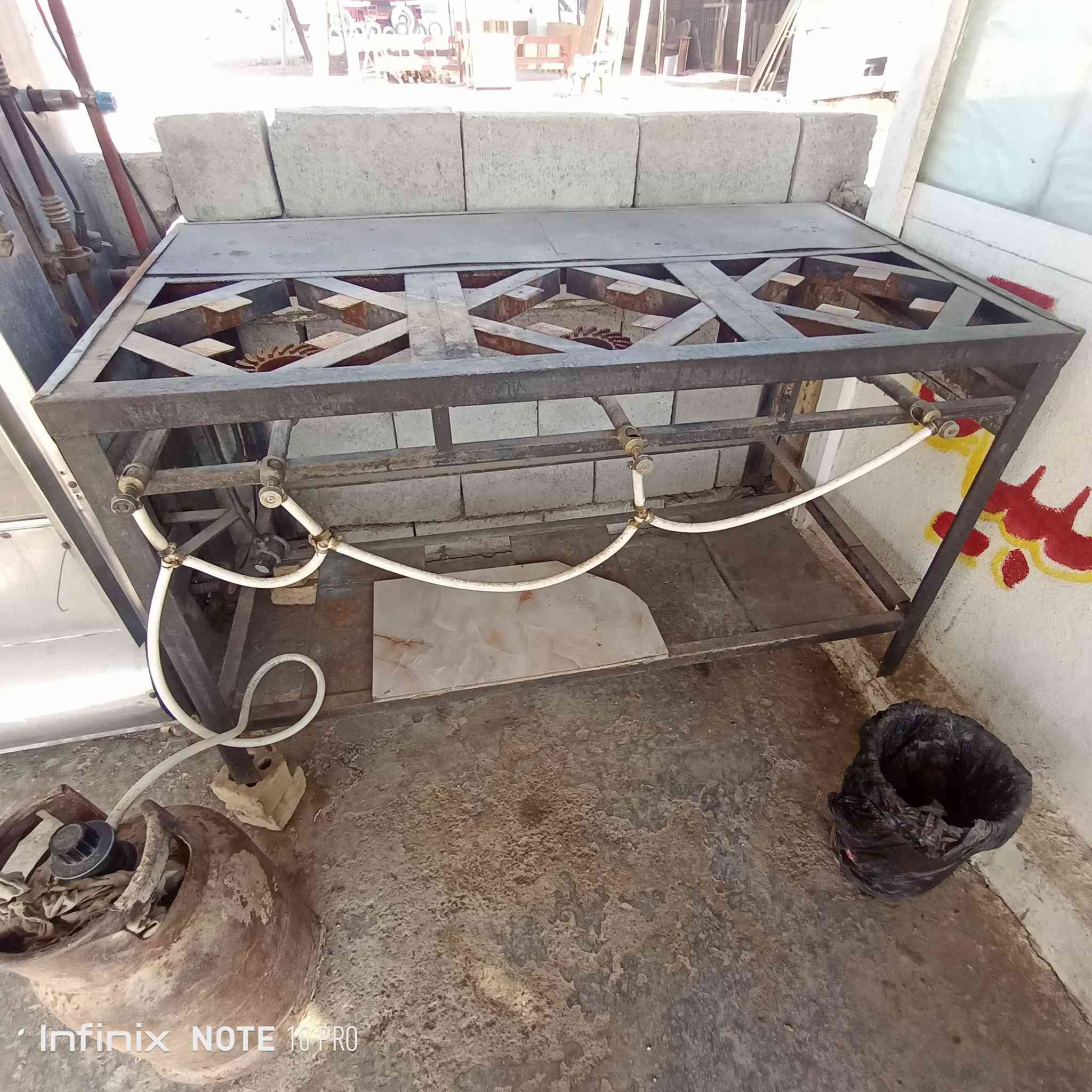 غراض مطعم للبيع ***********
