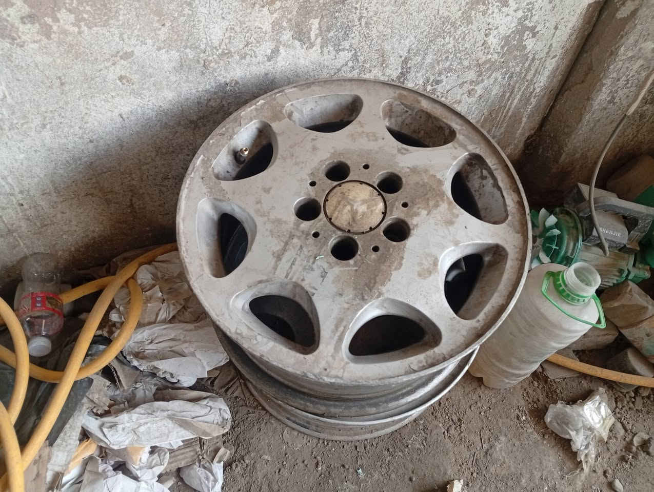عدي اربع ويلات مارسدس دب حجم 15عوزهن بس صبغ كلش نضاف وعدلات سعر 150قفل


**إذا كنت صاحب هذا الإعلان وتريد حذفه لأي سبب، رجاءا أرسل رسالة إلى الدعم الفني**