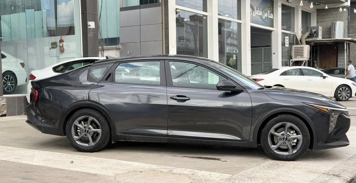 السعر: 145 بي مجال
🚗🚀K4
موديل 2025❤️
سيارة بدون رقم 
K4 أمريكي
مواصفات : LX
ماشية: 13 الف 
حادث بابين خلفي و جاملغ 
بدون ايرباك 
بجم كبس 
بك لايت لد
بصمة تشغيل عن بعد
رادار كل الجهات 
توقف ذاتي 
توقف خلفي
شاشة متصل
ثلاث وضعيات للكاميرا 
مكان سيارة اربيل 🚗
الشراي يتصل ***********
***********
