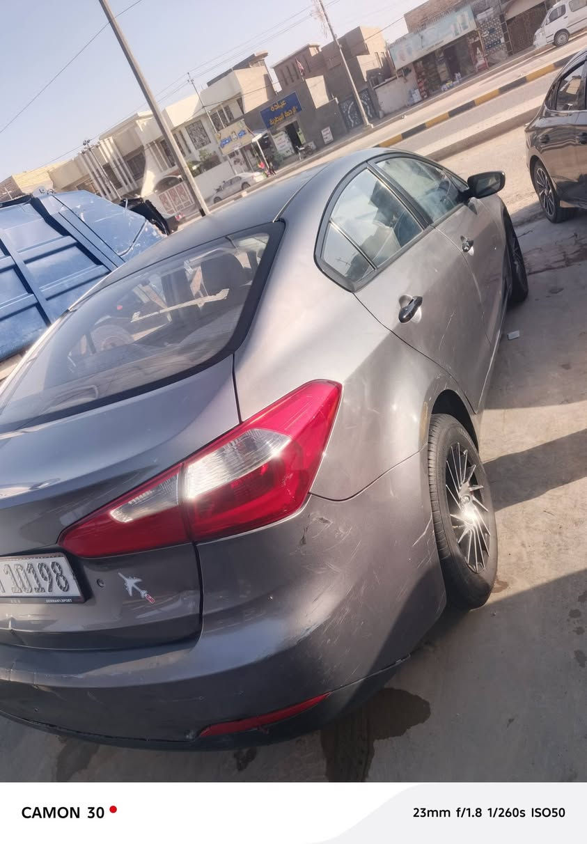 سلام عليكم سيراتو 2015خليجي رقم بغداد نكليزي سنويه ل,٣٠ مجدده كير ومكينه مكفولات تبريد ثلج حداديه تخم تاير جاهزه من كلشي بيه مكانات صبغ بدون تبديل السعر 103وبيه مجال للستفسار *********** مكاني الدوانيه
