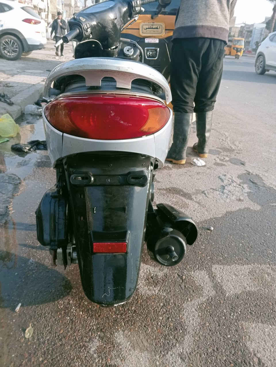 السلام عليكم شباب 👋...
دراجه فريز للبيع كفرات بلادي كابريتر بلادي محرك برغي ما مفتوح مكفوله السعر 800 الف وبيها مجال 
***********
