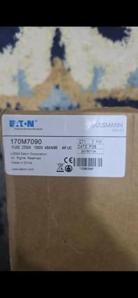 � للبيع فيوز صناعي أصلي عدد 2 Eaton Bussmann  ⚡ Model: 170M7090 ⚡ Type...